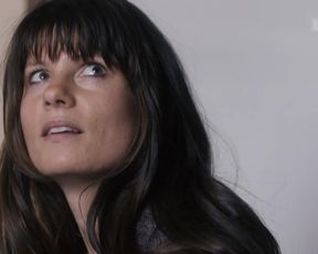 Vera Bommer nude - Seitentriebe (2018)(Season 1, Episode 4)