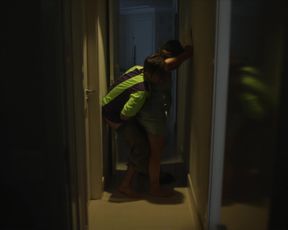 Nina Vinagre - Chutes (2016) Hot celebs scenes