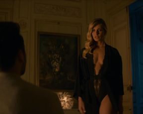 Melanie Bernier, Sveva Alviti, Clemence Faure - Love Addict (2018) Censorship celebs scenes