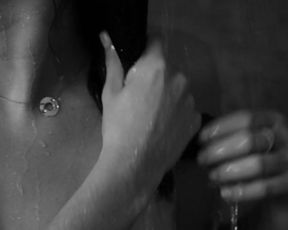 Colomba Giovanni - Respire (2015) Naked sexy videos