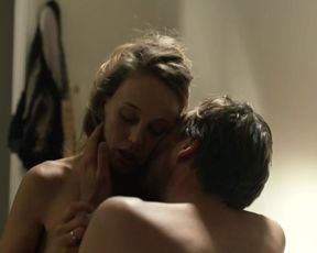 Petra Schmidt-Schaller nude - Ellas Entscheidung (2016)