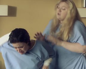 Marie-Eve Milot, Debbie Lynch-White - La femme nue (2015) Naked film scene