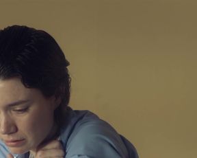 Marie-Eve Milot, Debbie Lynch-White - La femme nue (2015) Naked film scene