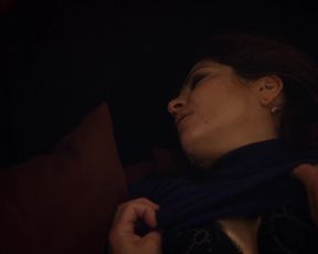 Sarah Suco, Agnes Jaoui - Aurore (2017) Сut naked video