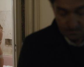 Laura Smet, Billie Blain - La sainte famille (2019) Naked TV movie scene