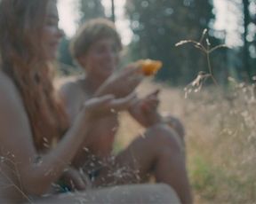 Milena Tscharntke, Matilda Merkel - Raus (2018) Hot movie scene