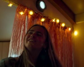 Olivia Lonsdale, & other actresses - Sirene (2018) Naked sexy video