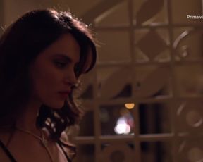 Catrinel Marlon nude - L'ispettore Coliandro s06e02 (2017)  (Season 6, Episode 2)