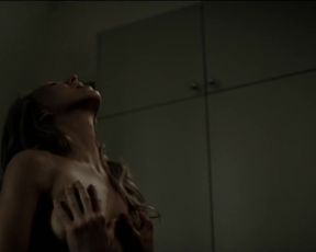 Petra Schmidt-Schaller sexy - Ein Mann unter Verdacht (2016)