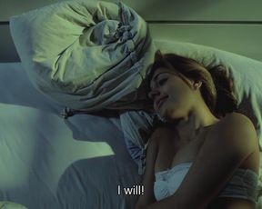 Stephania Potalivo nude - Ansigtet (2012)