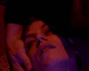 Giulia Michelini - Il bosco s01e01-04 (2015) celebs topless scenes