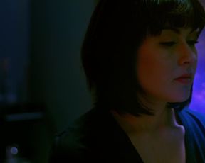 Cody Renee Cameron, Whitney Nielsen - Alien Expedition (2018) celeb hot movie scene