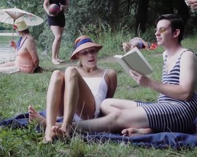 Pavla Dostalova, Klara Bednarikova - Na konci zari (2015) Censored celebs scenes