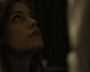 Riley_Keough__Kate_Lyn_Sheil_-_The_Girlfriend_Experience_s01e02 (2016)