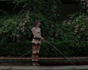 Jena Malone nude - The Neon Demon (2016)