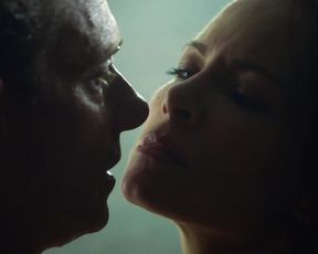 Stephanie_Drapeau_-_StartUp_s01e01 (2016)