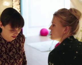 Emmeli Stjarnfeldt - Surrogate s01e02 (2017) Naked TV movie scene