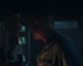 Vanessa Loibl - Unsere wunderbaren Jahre (2020) Naked movie scene