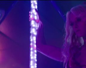 Elle Evans - Scouts Guide to the Zombie Apocalypse (2015) Striptease sexy video