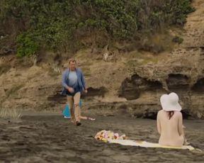 Emma Leonard - 800 Words s02e02 (2016) Nude sexy video