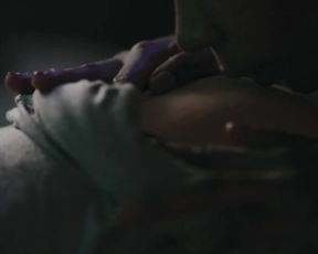 Marjorie Estiano, Isabel Zuaa - As Boas Maneiras (2017) Nude adult movie scene