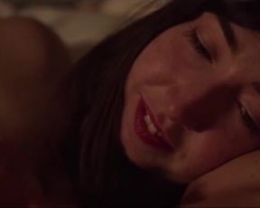 Suzanne De Baecque - Le reve de Mila (2019) Naked actress in a TV movie scene