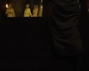 Jeanine_Mason_-_Of_Kings_and_Prophets_s01e01 (2016)