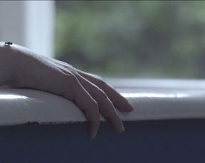 Jowita Budnik naked - Ptaki spiewaja w Kigali (2017)