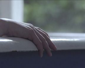 Jowita Budnik naked - Ptaki spiewaja w Kigali (2017)