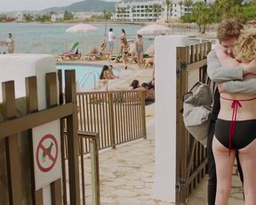 Franziska Weisz, Julia Franz Richter - Der Taucher (2019) Naked movie video