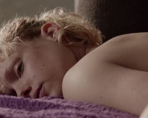 Franziska Weisz, Julia Franz Richter - Der Taucher (2019) Naked movie video