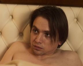 Anna Bagmet nude - Reyk (2020)