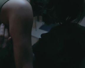 Inez Bjorg David, Maja Schone - Neu in unserer Familie Ein Baby fur alle (2017) celebrity hot video scene