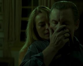 Elisa Volpatto, Paolla Oliveira - Assedio s01e06 (2018) Naked hot scene