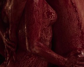 Jessica_Barden__Billie_Piper_-_Penny_Dreadful_s03e03 (2016)