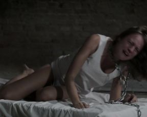 Esmeralda Moya - Por si me muero (2016) Naked actress in a movie scene