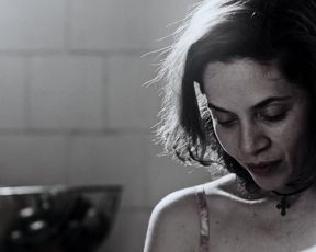 Marina Provenzzano - Legalize Ja Amizade Nunca Morre (2017) celebs hot movie scene