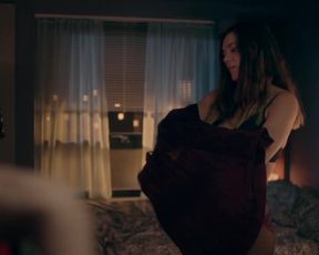 Synnove Karlsen, Lyndsey Craig - Clique s01e01-02 (2017) Hot scenes