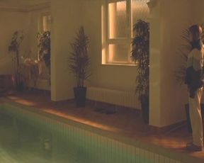 Jella Haase, Marie-Lou Sellem, sexy actress - Looping (2016) Censored celebs scene