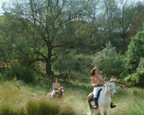 Juliane Elting, Flora Bulcao, Isabelle Puntel - O Ornitologo (2016) Nude movie scenes