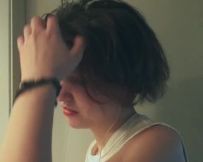 Melodie Bujold, Sandrine Farina - Buzz Mec Mag (2015) Сut naked video