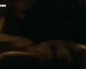 Marilyne Canto - Une vie apres (2018) Naked TV movie scene