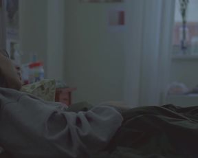 Sami Cavestani - Void (2017) Naked actress in a sexy video