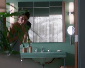 Lisa Edelstein, Necar Zadegan nude- Girlfriends_Guide_to_Divorce (2016 )(Season 2, Episode 12)