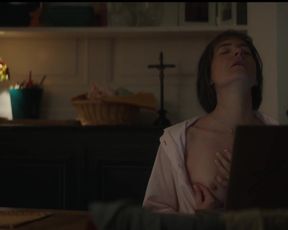 Chloe Lambert nude - Un homme ordinaire (2020) (Season 1, Episode 3)