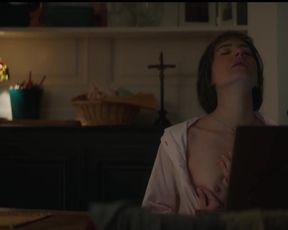 Chloe Lambert nude - Un homme ordinaire (2020) (Season 1, Episode 3)