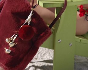 Brielle Carter, Alea Figueroa - Elfette Saves Christmas (2019) Naked actress in a 1080