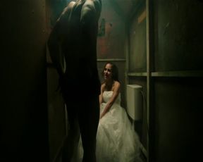 Lea Arnezeder nude - La Station (2017)