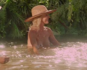 Sadie Katz, Augie Duke, Sarah French naked - Clown Fear (2020)