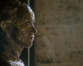 Victoria Sordo, Emma Jane - Am Abend aller Tage (2016) Naked actress in a "topless" scene